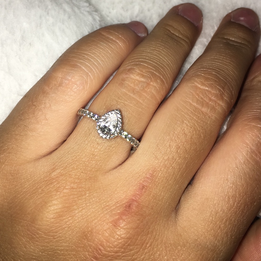 Pandora Radiant Teardrop Ring